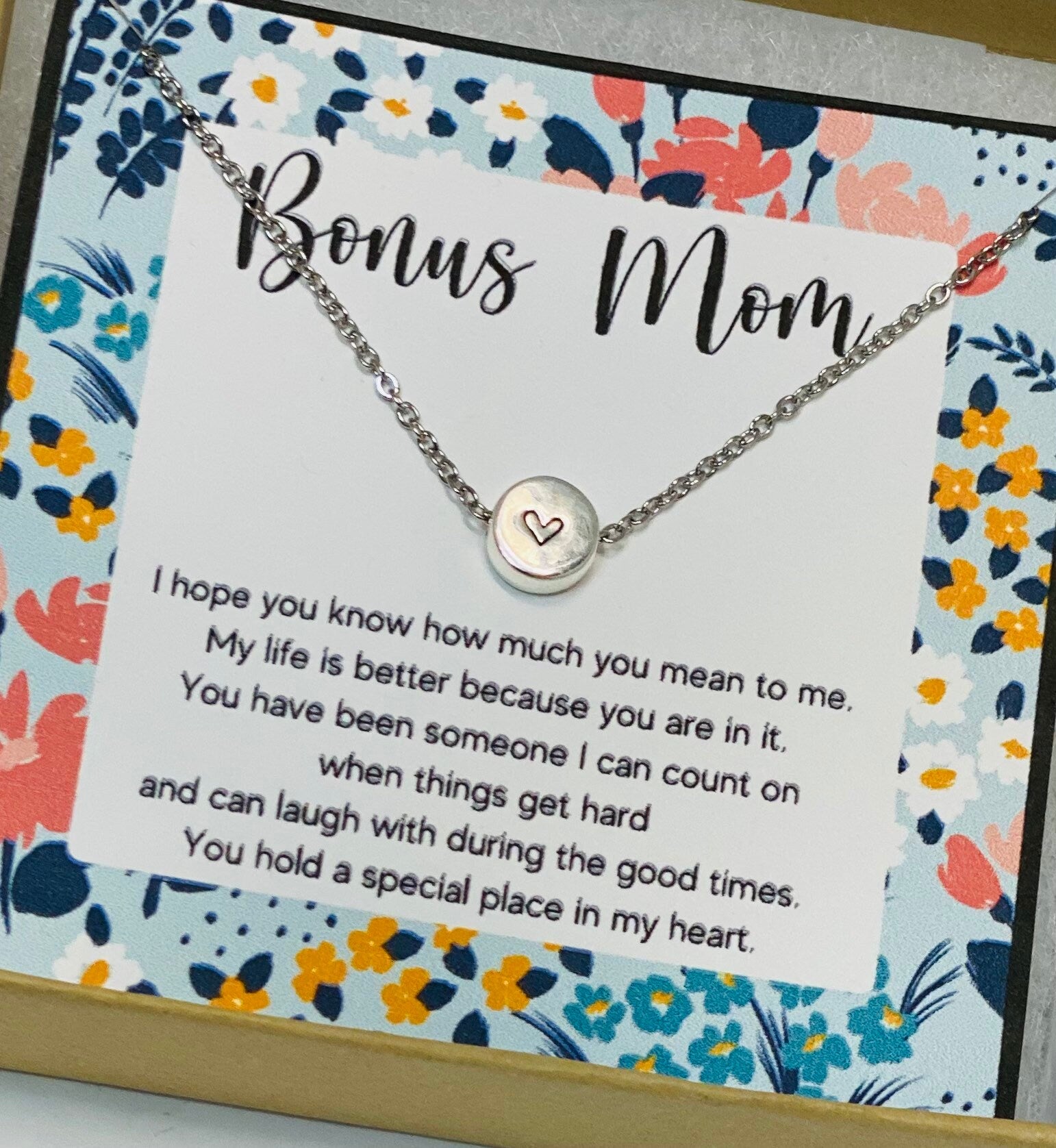 Second mom, Boyfriend's mom gift, Like a second mom, Friend's mom, Gift for boyfreinds mom, Mother in law necklace, Husband's mother
