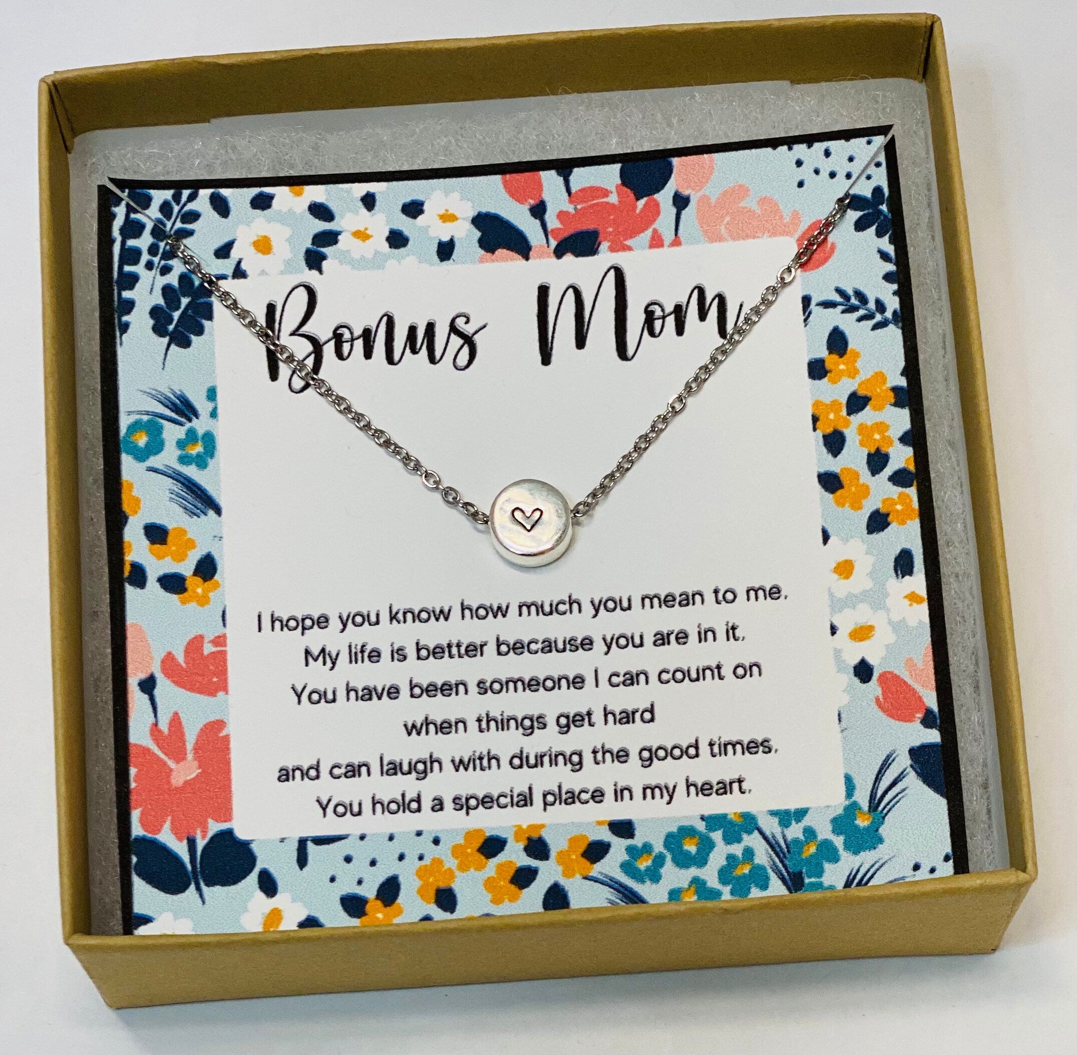 Second mom, Boyfriend's mom gift, Like a second mom, Friend's mom, Gift for boyfreinds mom, Mother in law necklace, Husband's mother