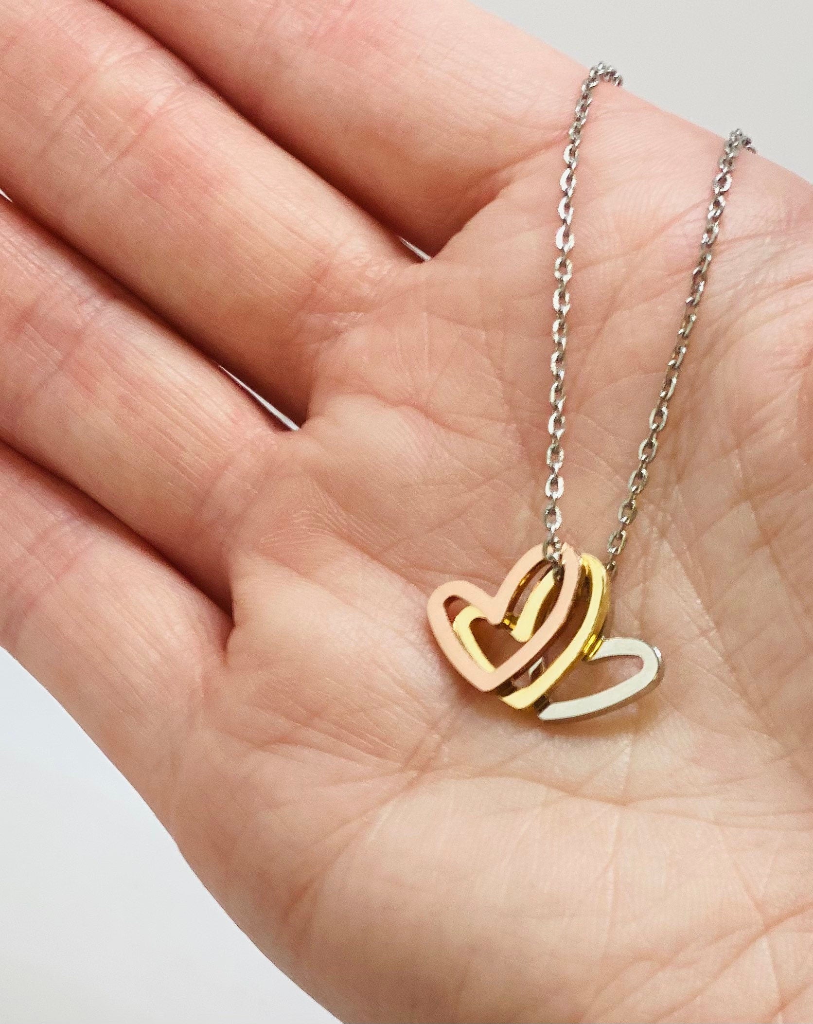 Friendship necklace, trio, bestfriend gift, dainty triple heart, friend group of 3, three best friends, best friend birthday