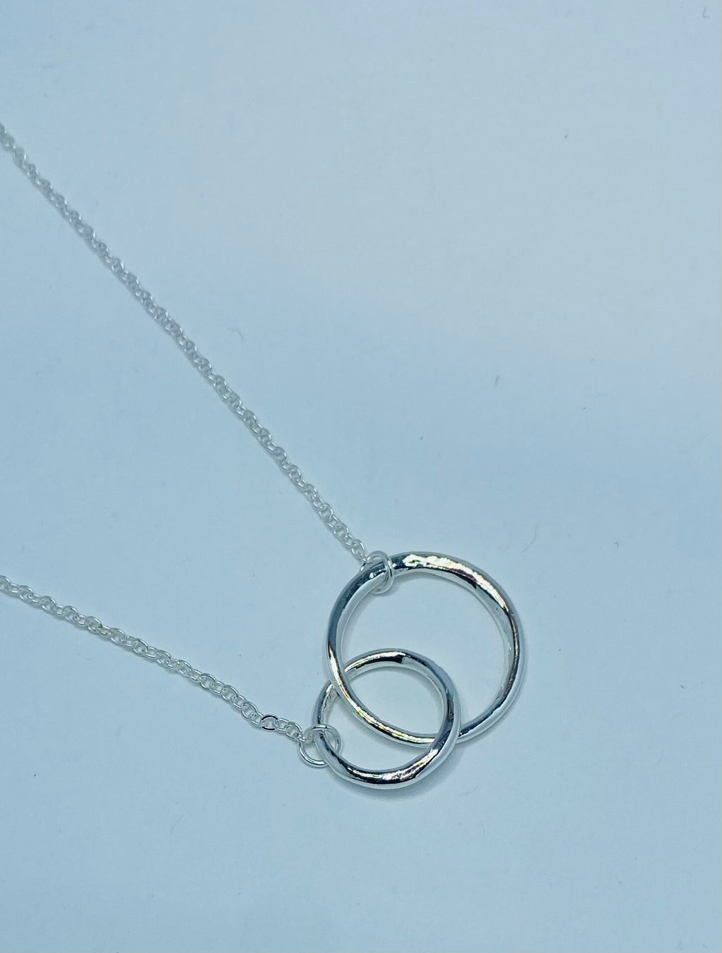 Friendship necklace, best friend gift, dainty interlocking circle necklace, gift for best friend, friend birthday gift, inexpensive gift