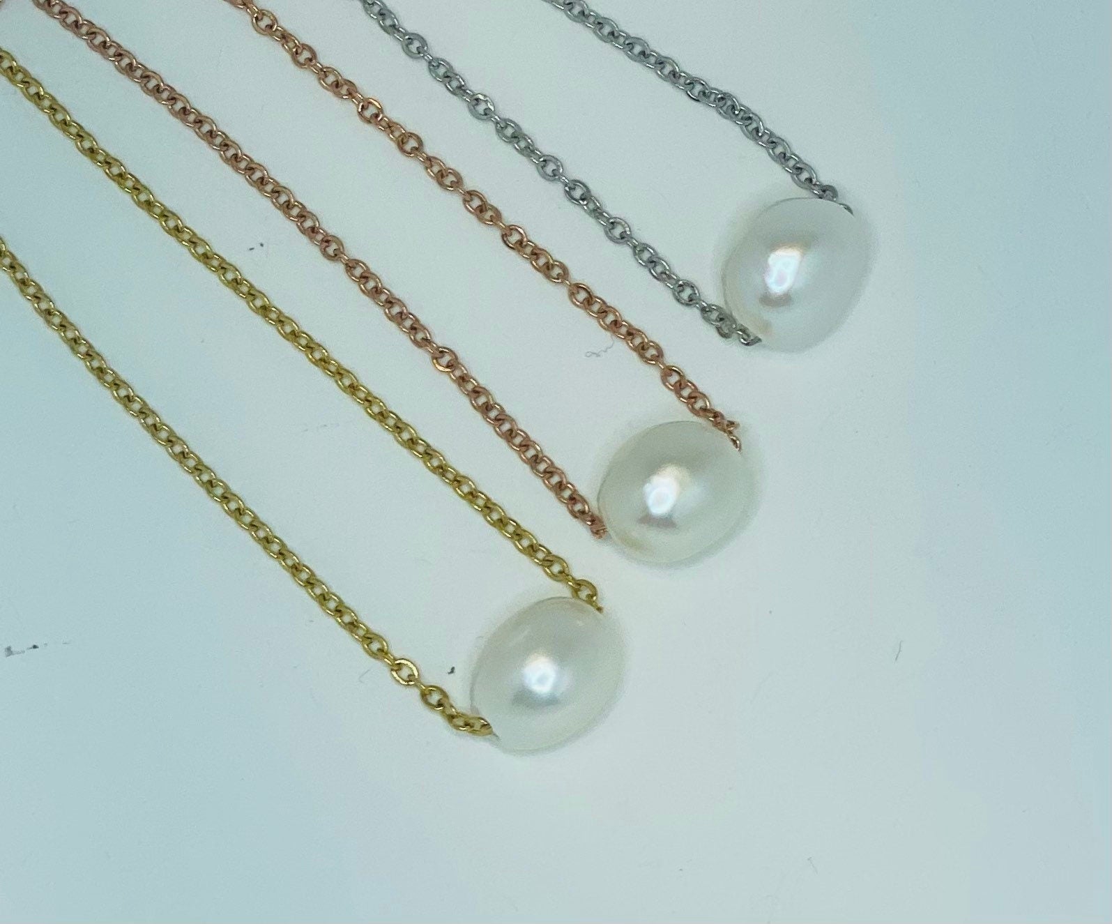 Be strong and courageous, Joshua 1:9, Christian jewelry, Encouragement gift, sympathy gift, cancer gift, grief, depression, Bible scripture