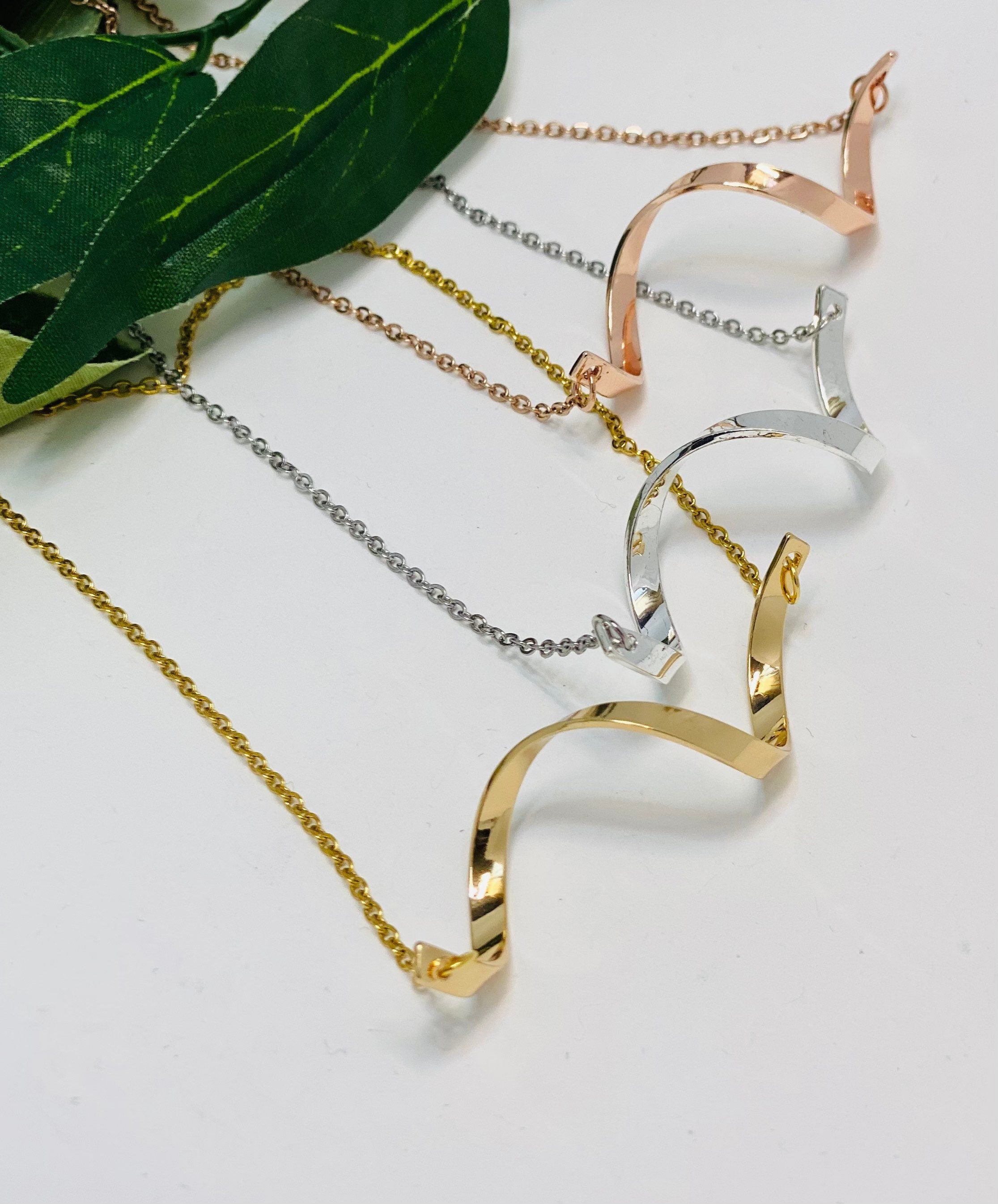 Gift for older sister, Big sister gifts, Big sis necklace, Unique birthday gifts for sister, Gift for sister, Gift ideas for sister birthday